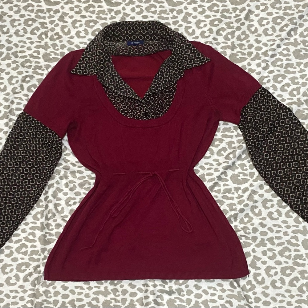 Maroon 2 Layered Top with Patterned Collar and Sleeves
